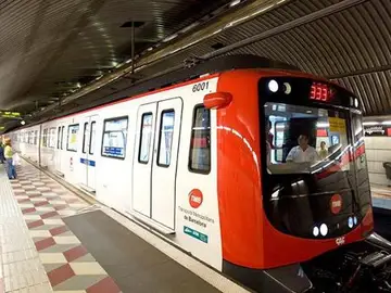 Imagen de archivo de un vagón del metro de Barcelona Imagen de archivo de un vagón del metro de Barcelona