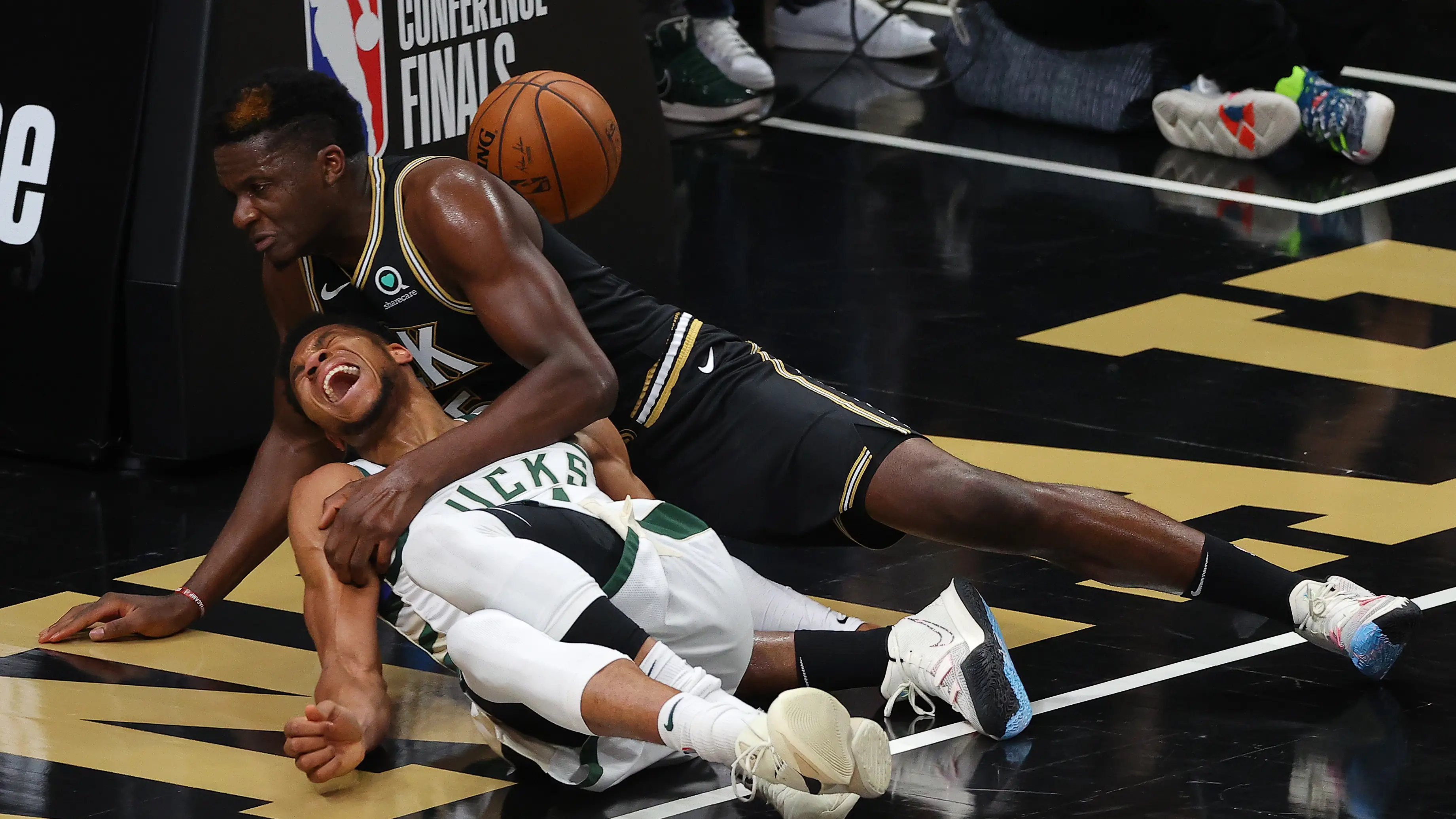 La escalofriante lesi&oacute;n de Antetokounmpo con Milwaukee Bucks