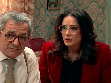 Cristina pide sentido común a Manolita tras su desliz con Beltrán Cristina pide sentido común a Manolita tras su desliz con Beltrán