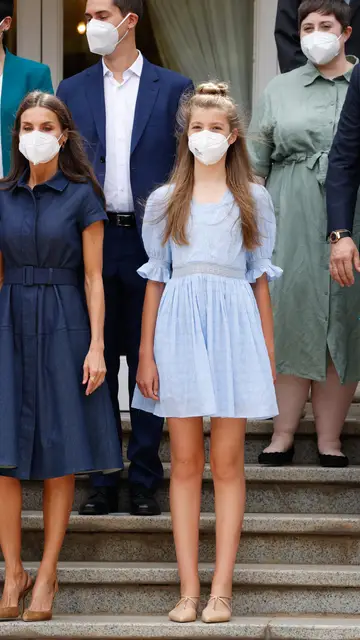 La infanta Sofía junto a su madre, la reina Letizia La infanta Sofía junto a su madre, la reina Letizia