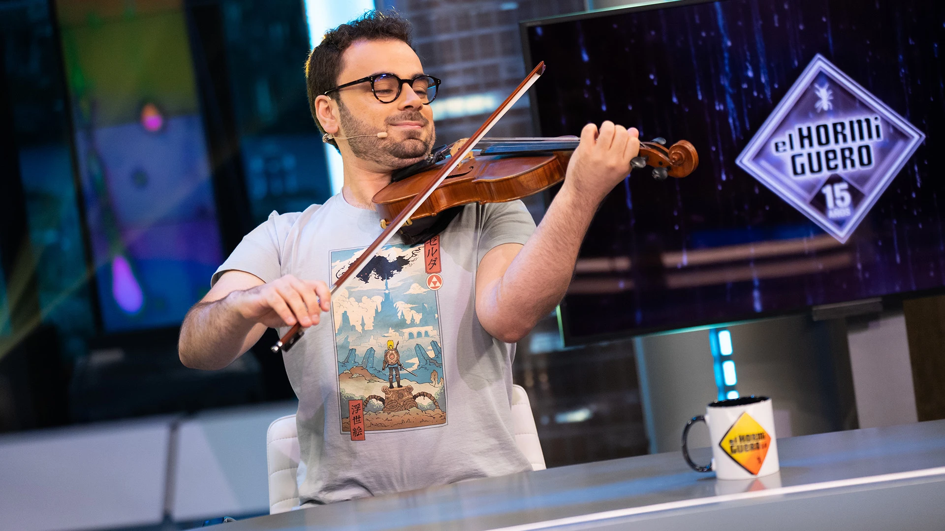 Pablo pone a prueba su oído absoluto con el violín en 'El Hormiguero 3.0' Pablo pone a prueba su oído absoluto con el violín en 'El Hormiguero 3.0'