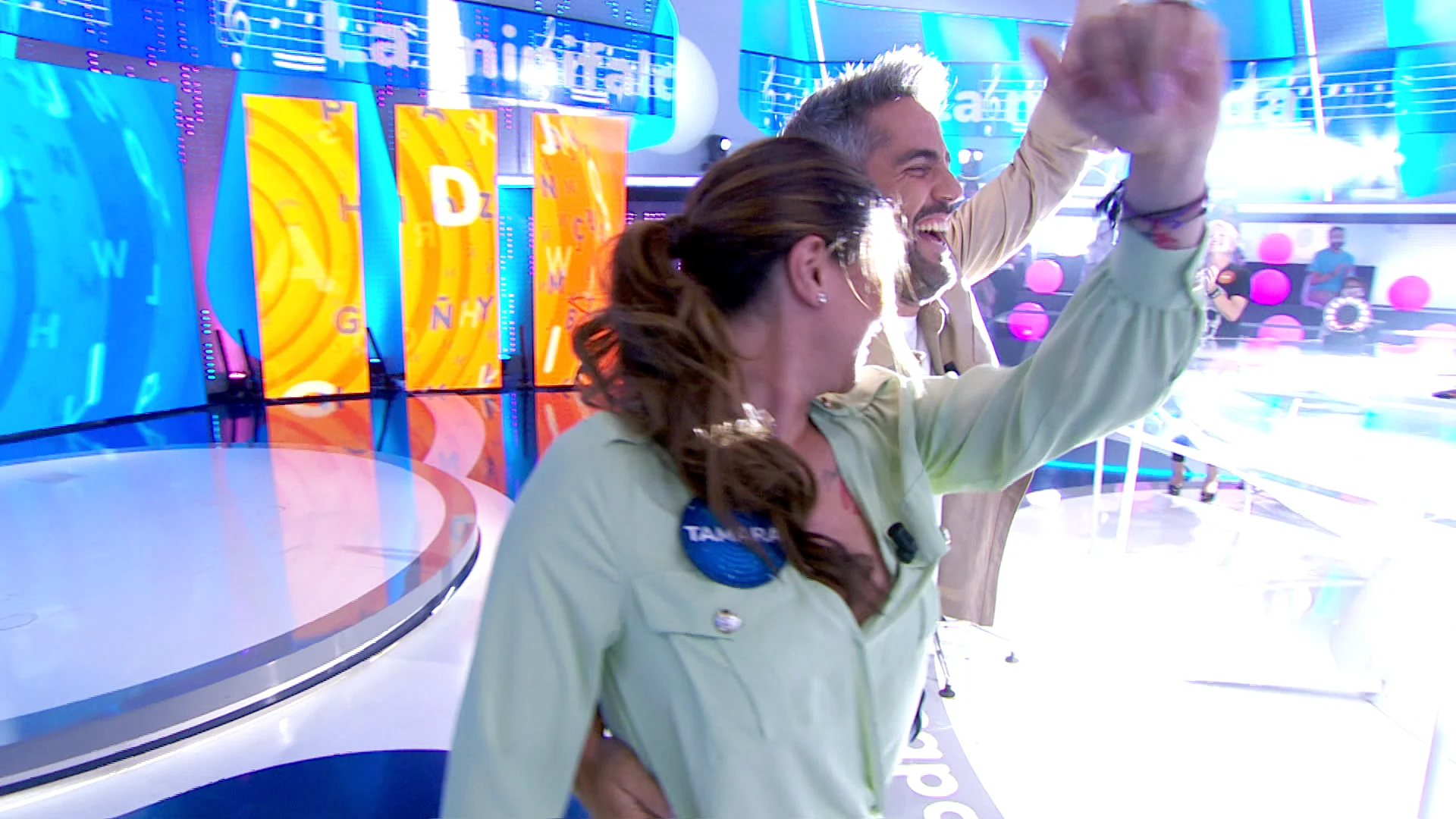 &iexcl;Cu&aacute;nto arte! Roberto Leal y Tamara improvisan una sevillana en &lsquo;La Pista&rsquo; 