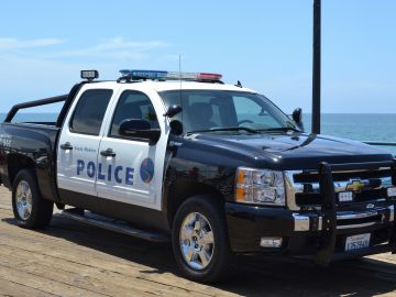 Policía California, Estados Unidos