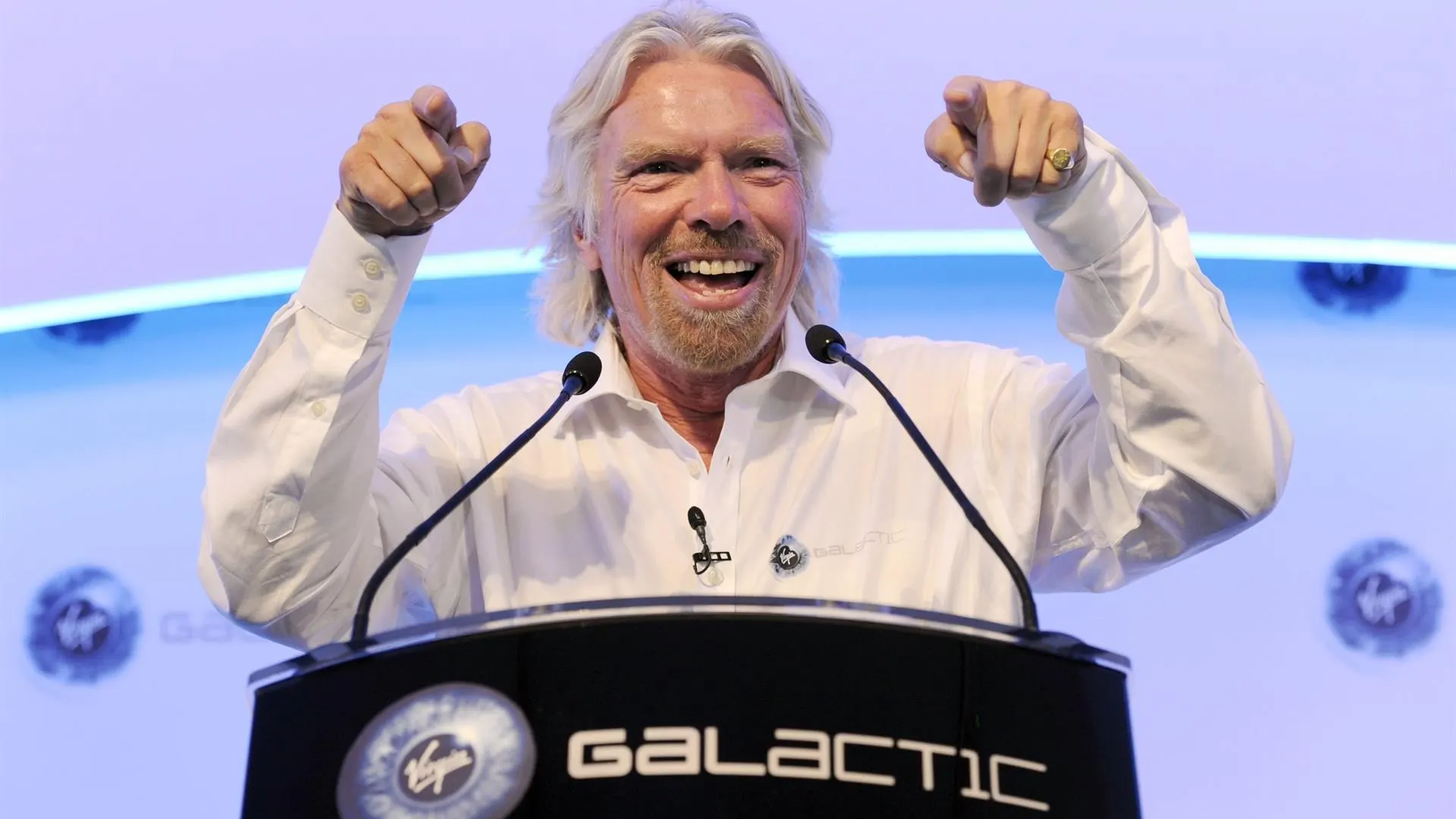Richard Branson se adelanta a Jeff Bezos y viajará al espacio el 11 de julio Richard Branson se adelanta a Jeff Bezos y viajará al espacio el 11 de julio