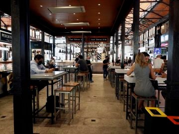 El Mercado de San Miguel reabre sus puertas tras nueve meses de cierre