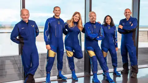 Richard Branson liderará el primer vuelo comercial al espacio Richard Branson liderará el primer vuelo comercial al espacio