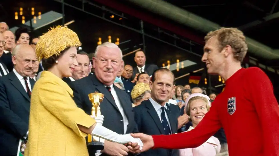 El mensaje de la reina Isabel II a la selección inglesa antes de la final de la Eurocopa ante Italia El mensaje de la reina Isabel II a la selección inglesa antes de la final de la Eurocopa ante Italia