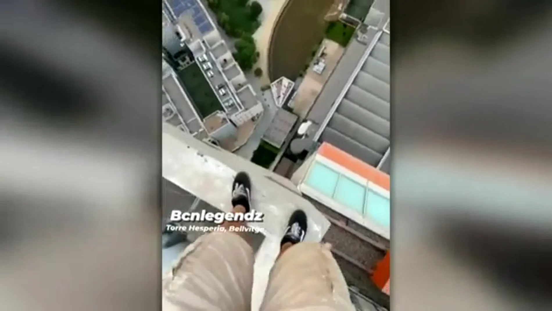 Un hombre se graba saltando por la azotea de un hotel de L'Hospitalet a 105 metros de altura