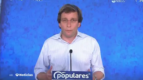 José Luis Martínez-Almeida cree que Pedro Sánchez se ha hecho una "moción de censura a sí mismo" José Luis Martínez-Almeida cree que Pedro Sánchez se ha hecho una "moción de censura a sí mismo"