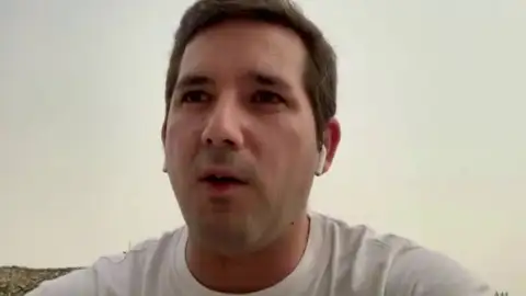 Mario Reina, un joven que ha pasado dos semanas en la UCI ingresado con coronavirus Mario Reina, un joven que ha pasado dos semanas en la UCI ingresado con coronavirus