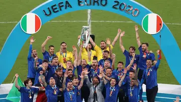 Italia gana su segunda Europa tras doblegar en los penaltis a Inglaterra en Wembley