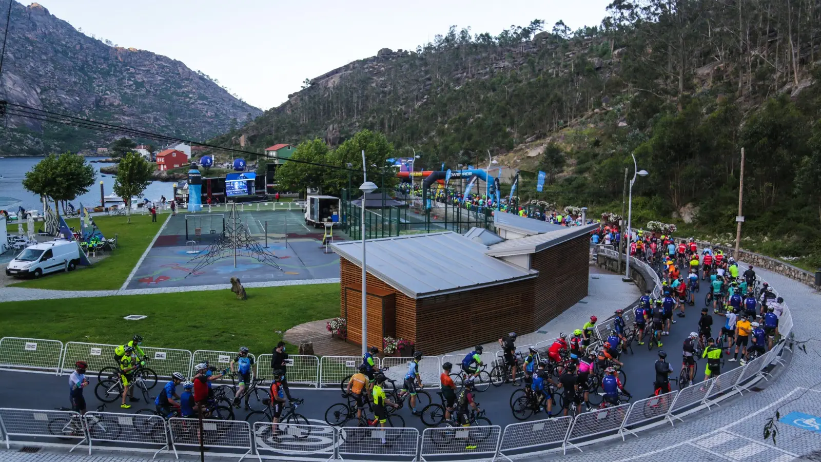 El 'Gran Fondo &Eacute;zaro' vuelve a celebrarse con &eacute;xito tras un par&oacute;n obligado por el coronavirus