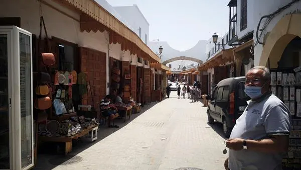 Marruecos impone cuarentena de 10 días a los viajeros que regresen desde España Marruecos impone cuarentena de 10 días a los viajeros que regresen desde España