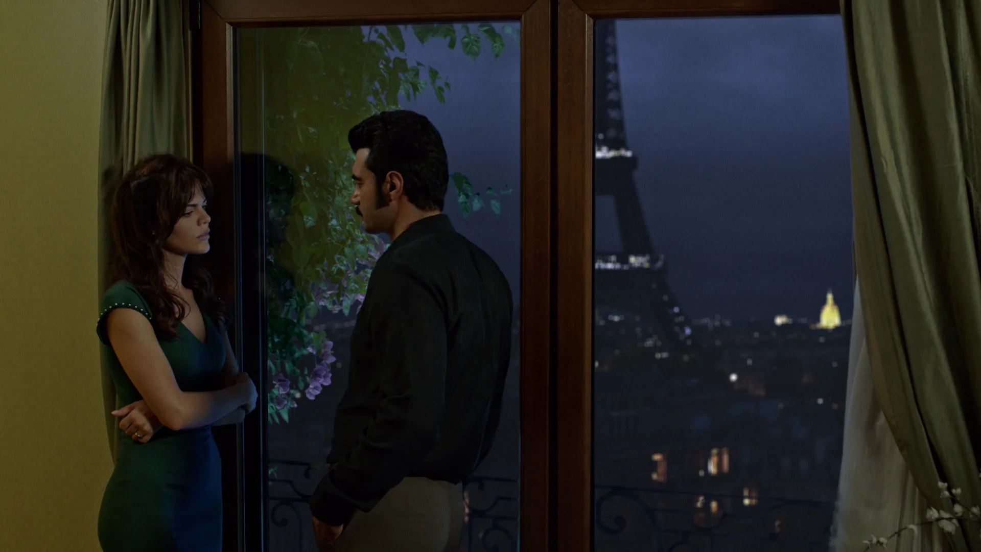 Demir a Züleyha en Paris: “Eres mi musa, eres mi destino” Demir a Züleyha en Paris: “Eres mi musa, eres mi destino”