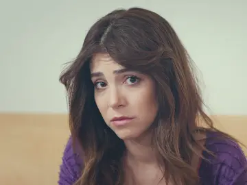 La corazonada de Ceyda con Enver: ¿Está ayudando a Sirin a escondidas? La corazonada de Ceyda con Enver: ¿Está ayudando a Sirin a escondidas?