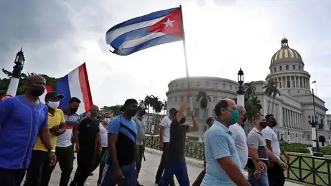 España sigue "de cerca los acontecimientos" de Cuba y pide que se "respete el derecho de manifestarse libremente" España sigue "de cerca los acontecimientos" de Cuba y pide que se "respete el derecho de manifestarse libremente"