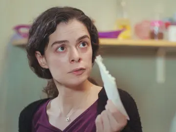 Avance de ‘Mujer’: “Es una trampa”, Bahar, en guardia ante la carta de Sirin Avance de ‘Mujer’: “Es una trampa”, Bahar, en guardia ante la carta de Sirin