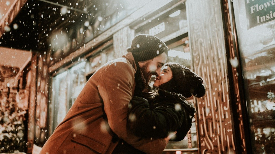 ¿Puede el primer amor ser el definitivo? - Vimarsana News