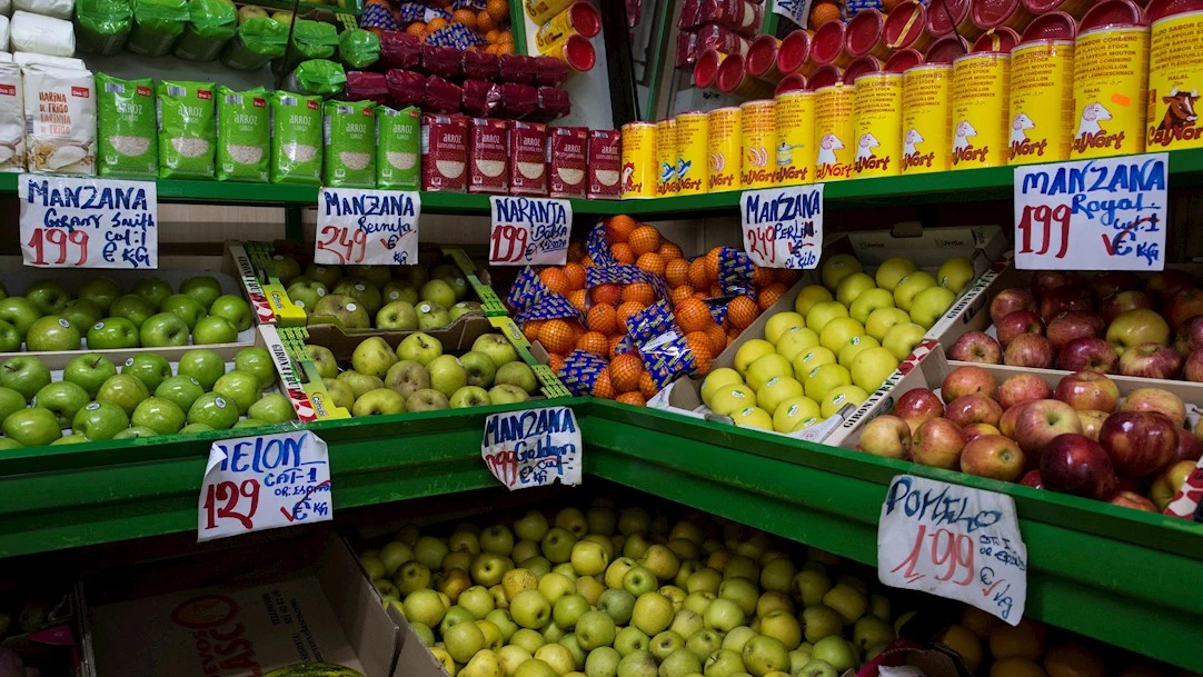 Foto de archivo de una frutería Foto de archivo de una frutería