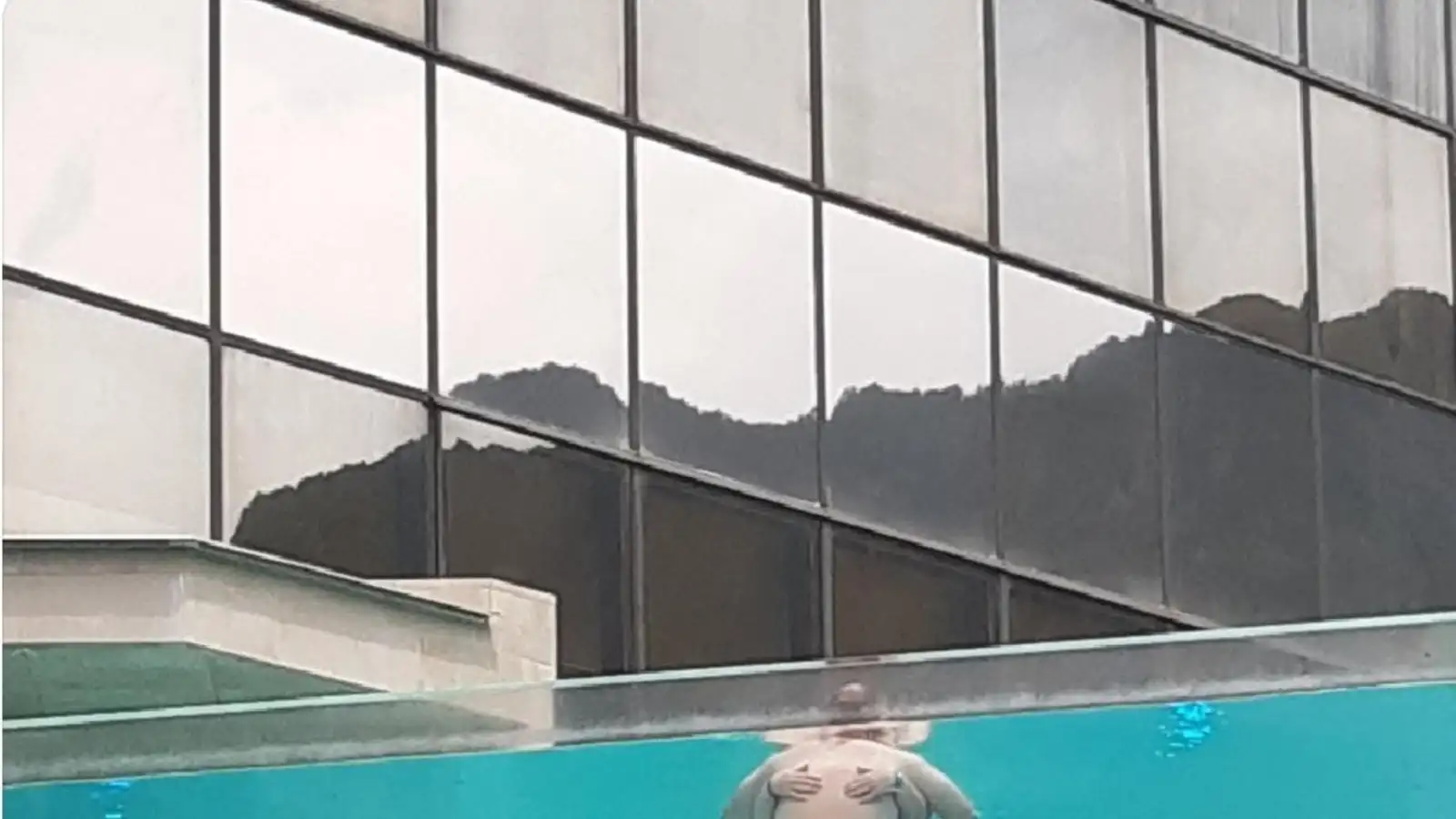 Una foto sexual se convierte en la protagonista de una jornada de descanso del Tour de Francia