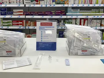 Todo lo que necesitas saber sobre los test de autodiagnóstico de la COVID-19 que se venden en farmacias sin prescripción médica Todo lo que necesitas saber sobre los test de autodiagnóstico de la COVID-19 que se venden en farmacias sin prescripción médica