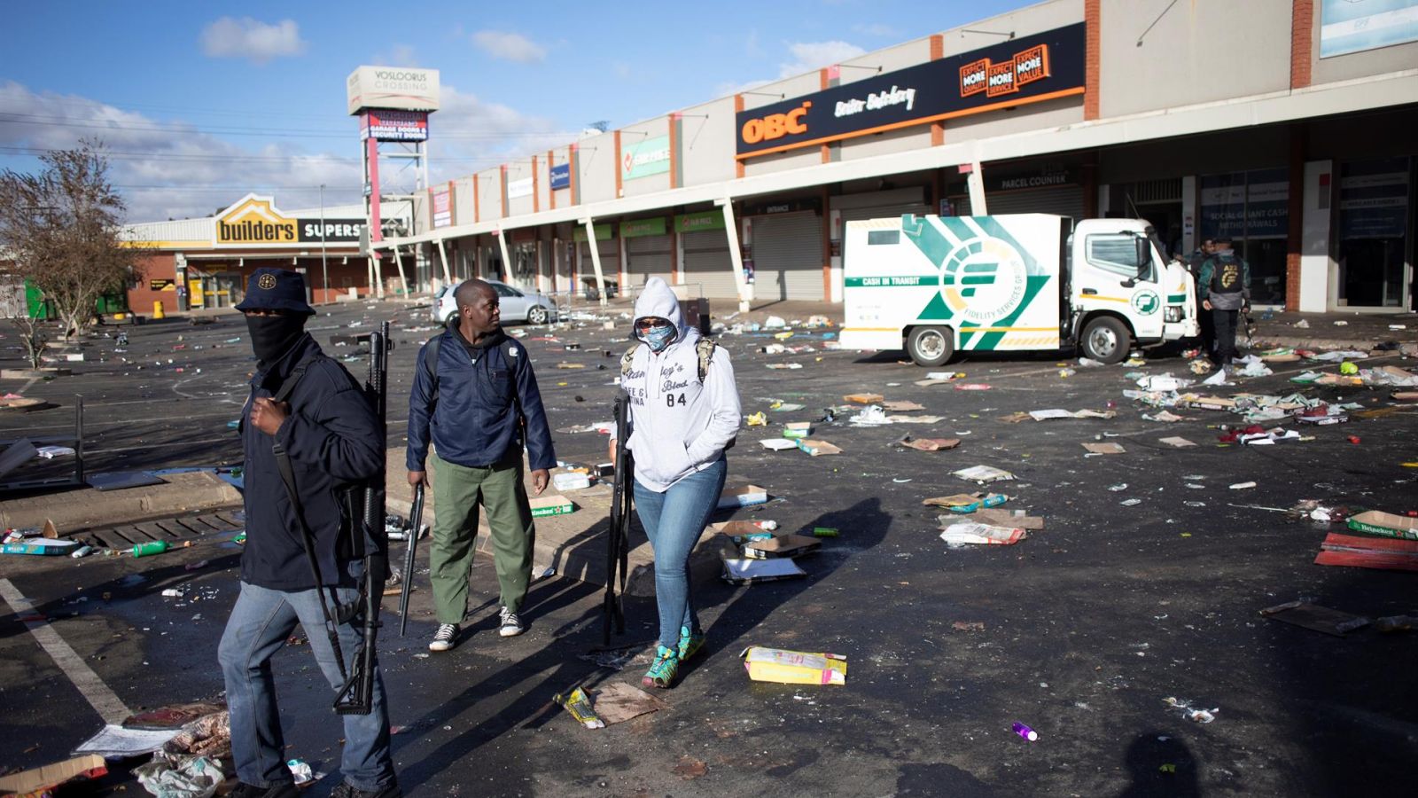 Al menos 72 muertos y 1200 detenidos en las protestas de Sudáfrica por la detención de Jacob Zuma