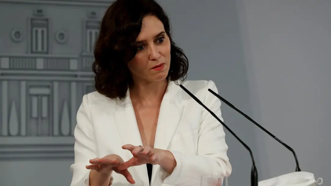 Ayuso condena "la dictadura criminal de Cuba" y exige al Gobierno "que se ponga del lado de la libertad"
