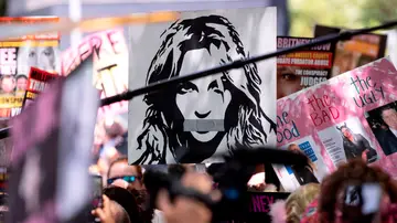 Concentración de apoya a Britney Spears durante en la Corte de Los Ángeles Concentración de apoya a Britney Spears durante en la Corte de Los Ángeles