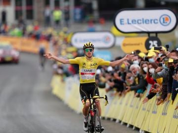 Tadej Pogacar gana la etapa 18 del Tour de Francia en la cumbre Luz Ardiden