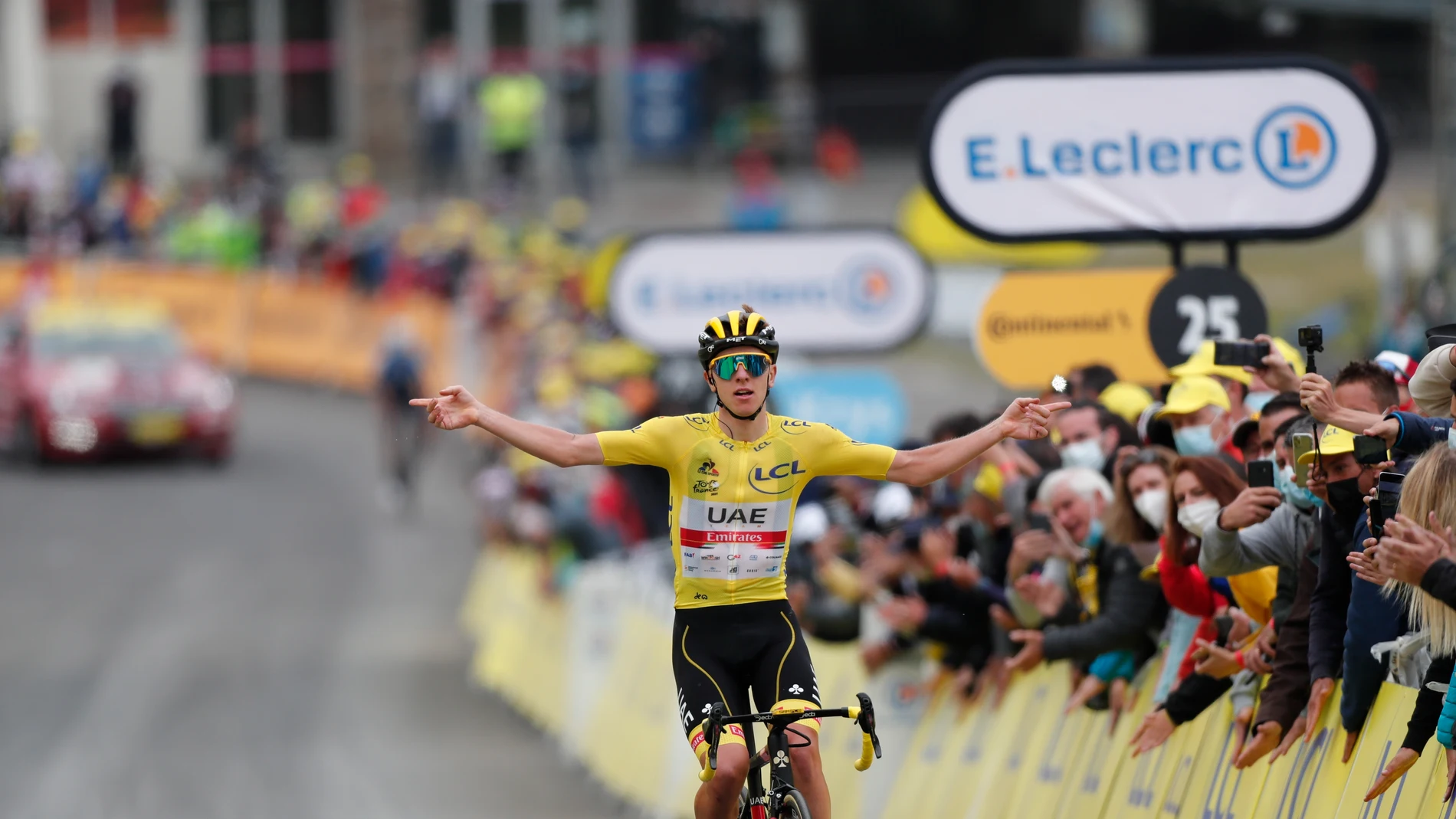 Tadej Pogacar gana la etapa 18 del Tour de Francia en la cumbre Luz Ardiden