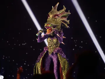 La Dragona nos endulza con ‘Como tú’ en el Duelo Final de ‘Mask Singer’ La Dragona nos endulza con ‘Como tú’ en el Duelo Final de ‘Mask Singer’