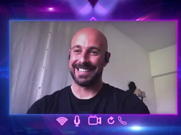 Pepe Reina, tras quitarse la máscara del Pingüino de ‘Mask Singer’: “Ni en un partido he sudado tanto” Pepe Reina, tras quitarse la máscara del Pingüino de ‘Mask Singer’: “Ni en un partido he sudado tanto”