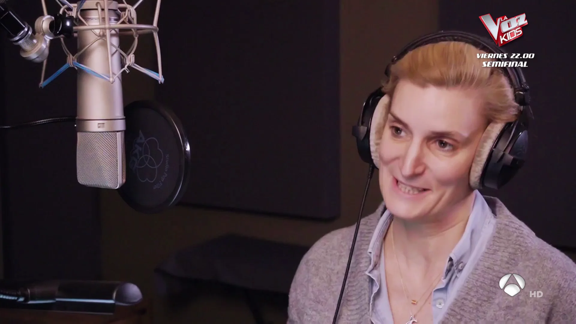 Desde rap hasta reggaetón: María Zurita saca su lado más polifacético en el estudio de ‘Mask Singer’ Una todoterreno de la realeza