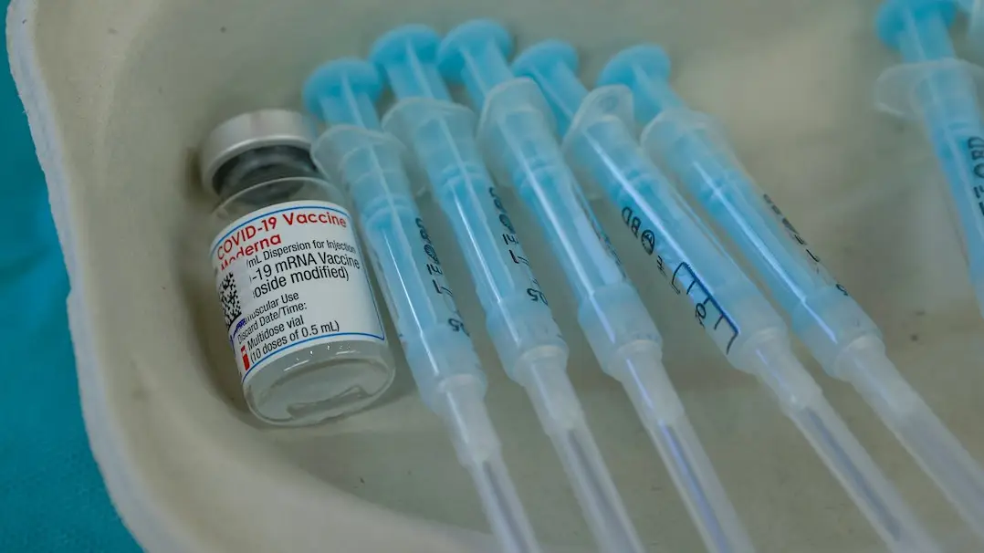 Dos jóvenes antivacunas se contagian de coronavirus y sufren importantes consecuencias Dos jóvenes antivacunas se contagian de coronavirus y sufren importantes consecuencias