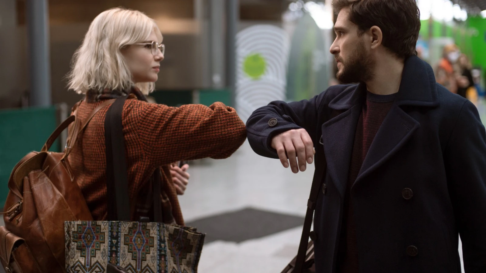 Kit Harington y Lucy Boynton