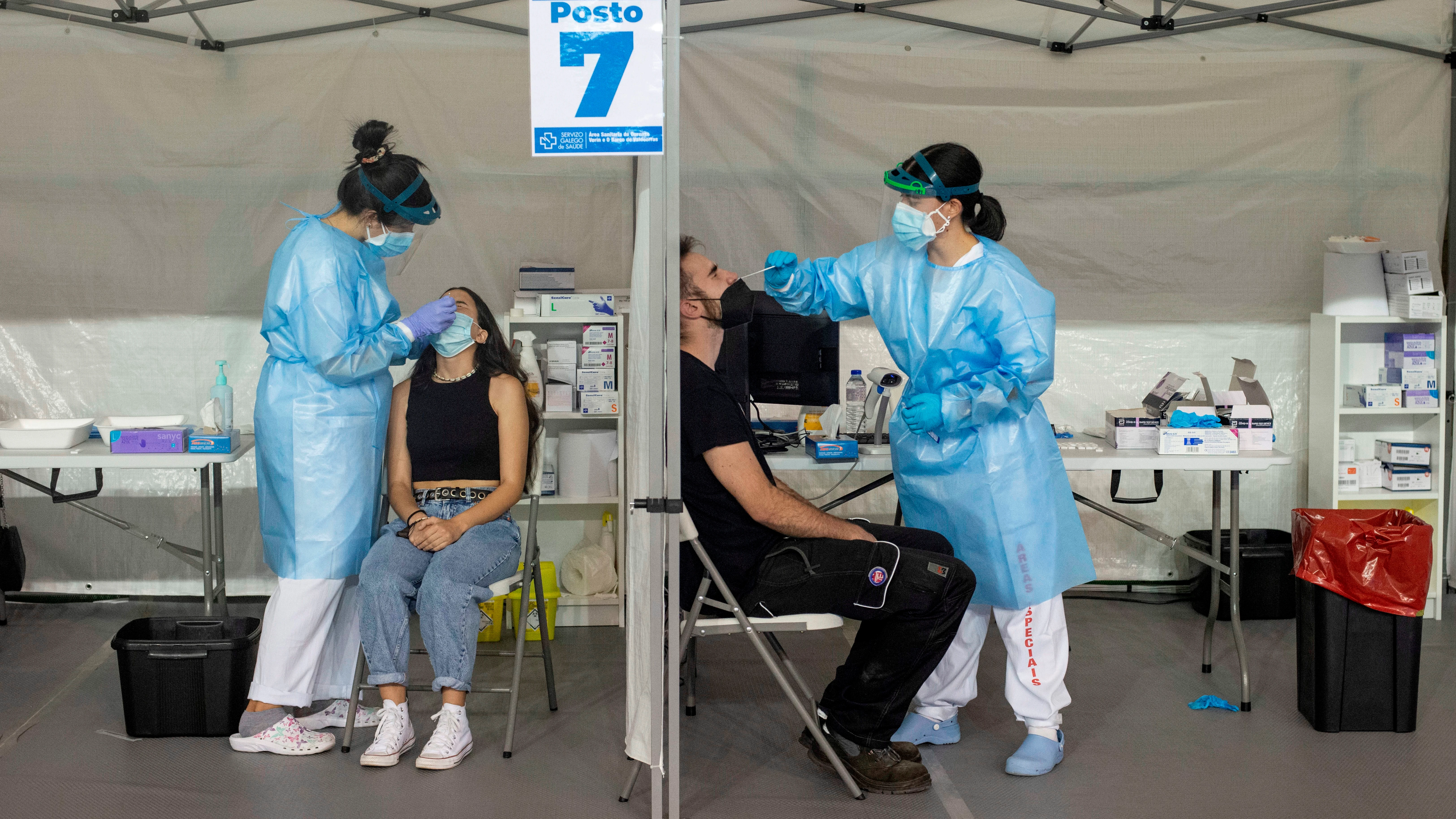 Las autoridades sanitarias de Galicia llaman a los j&oacute;venes a participar en los cribados