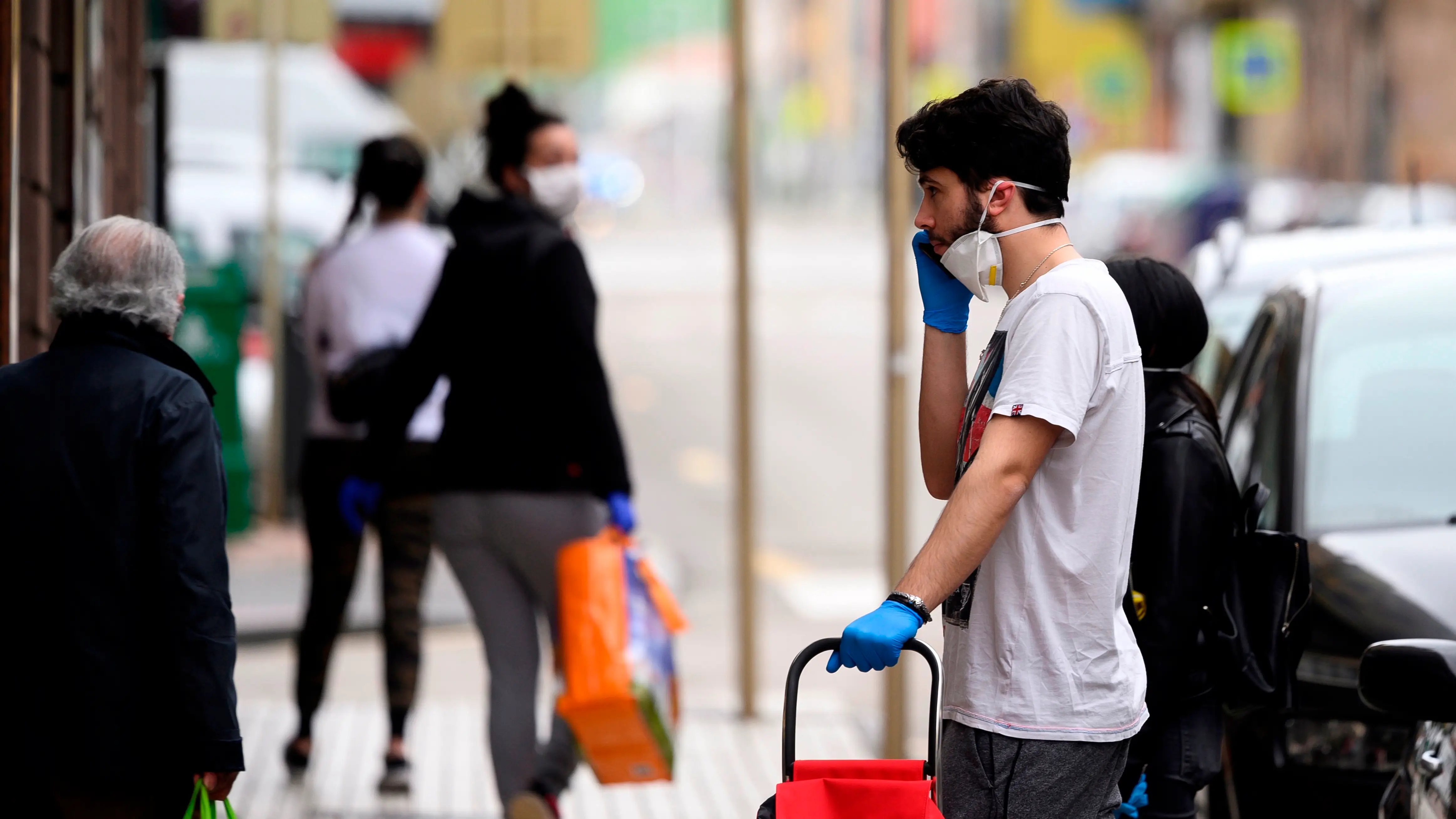 Las autoridades sanitarias de Estados Unidos recomiendan a los vacunados el uso de la mascarilla Las autoridades sanitarias de Estados Unidos recomiendan a los vacunados el uso de la mascarilla