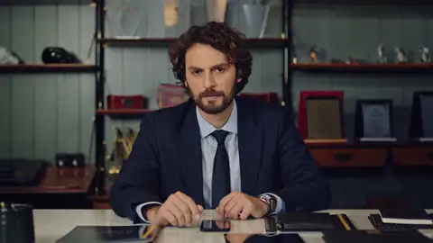 Han declara su amor a Inci en su programa de radio: “Prendería fuego al mundo por ella” Han declara su amor a Inci en su programa de radio: “Prendería fuego al mundo por ella”