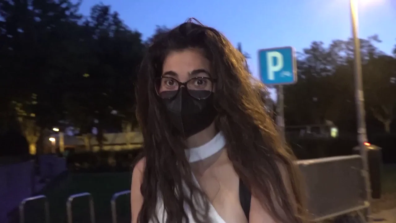El vídeo que demuestra lo poco que le gusta la prensa a Alba Flores El vídeo que demuestra lo poco que le gusta la prensa a Alba Flores