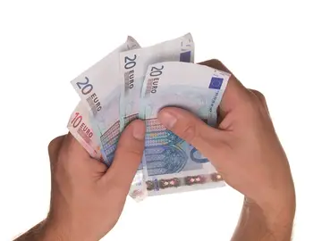 Dinero Dinero