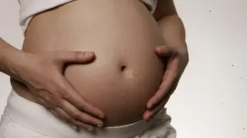 ¿Por qué las embarazadas tienen más riesgo de complicaciones con el coronavirus y por qué se recomienda su vacunación prioritaria? ¿Por qué las embarazadas tienen más riesgo de complicaciones con el coronavirus y por qué se recomienda su vacunación prioritaria?