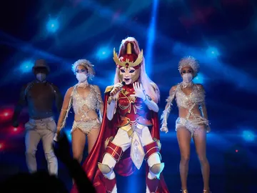 Dama Centella se desmelena con ‘Please don’t stop the music’ en la Gran Final Dama Centella se desmelena con ‘Please don’t stop the music’ en la Gran Final