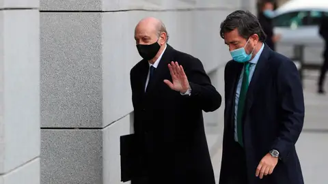 Procesado el exministro Jorge Fernández Díaz y archivada la causa contra Dolores de Cospedal en la 'operación Kitchen' Procesado el exministro Jorge Fernández Díaz y archivada la causa contra Dolores de Cospedal en la 'operación Kitchen'