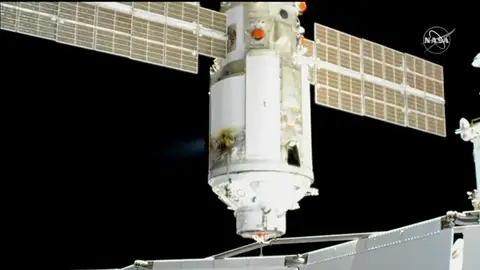 El laboratorio multiusos ruso Naúka llega a la Estación Espacial Internacional con éxito El laboratorio multiusos ruso Naúka llega a la Estación Espacial Internacional con éxito