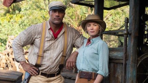 Dwayne Johnson y Emily Blunt en 'Jungle Cruise'