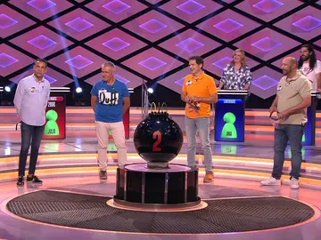 ‘Los Nanos’ sorprenden a Juanra Bonet con su idea si ganan el bote de ‘¡Boom!’: “Llevar la moto por los raíles es muy difícil” ‘Los Nanos’ sorprenden a Juanra Bonet con su idea si ganan el bote de ‘¡Boom!’: “Llevar la moto por los raíles es muy difícil”