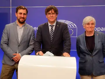 Toni Comín, Carles Puigdemont y Clara Ponsatí Toni Comín, Carles Puigdemont y Clara Ponsatí