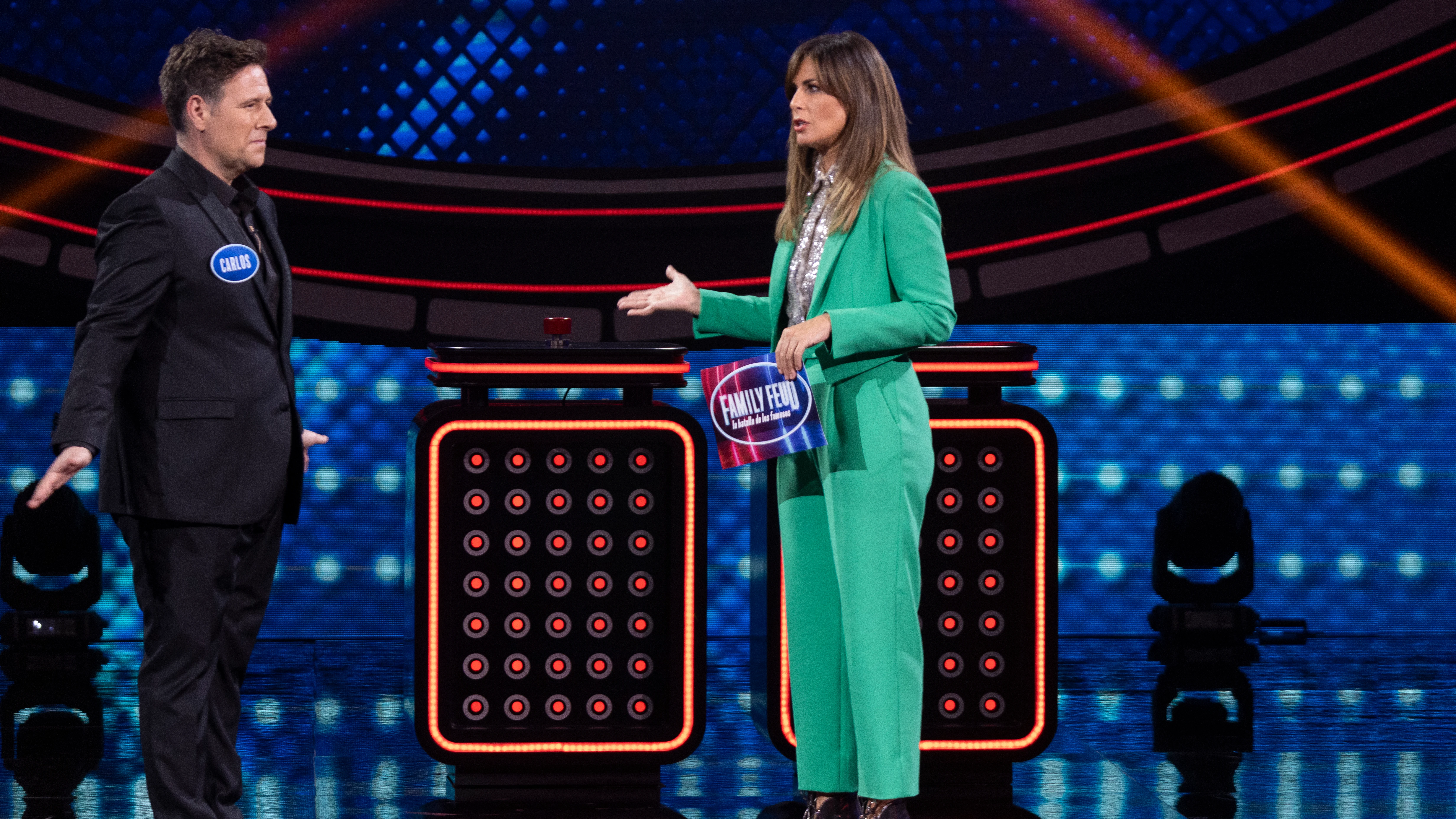 Los callos y los calzoncillos azules hacen fracasar al equipo de ‘Tu cara me suena’ en la Ronda Final de ‘Family Feud’ Los callos y los calzoncillos azules hacen fracasar al equipo de ‘Tu cara me suena’ en la Ronda Final de ‘Family Feud’