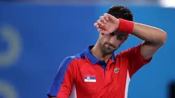 Djokovic se queda sin final de los Juegos Olímpicos tras caer ante un gigante Zverev Djokovic se queda sin final de los Juegos Olímpicos tras caer ante un gigante Zverev