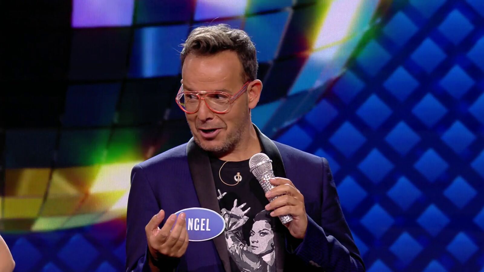 Àngel Llàcer se viene arriba cantando ‘Yo soy aquel’ de Raphael